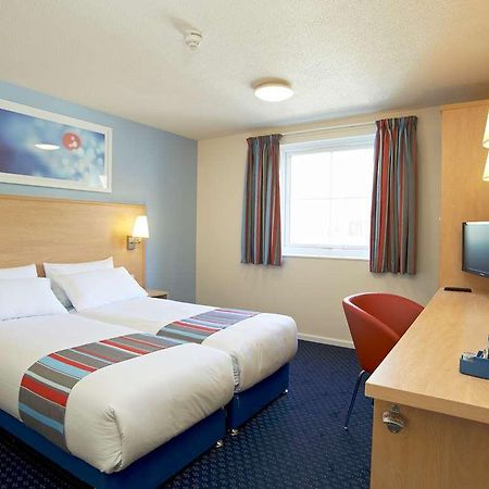 Travelodge Redhill เรดฮิลล์ ห้อง รูปภาพ